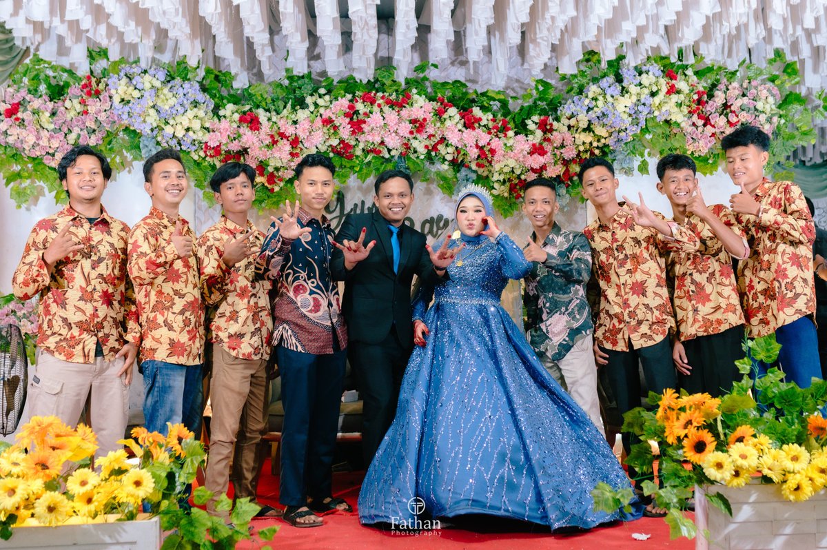 Setiap masa ada orang nya dan setiap orang ada masa nya