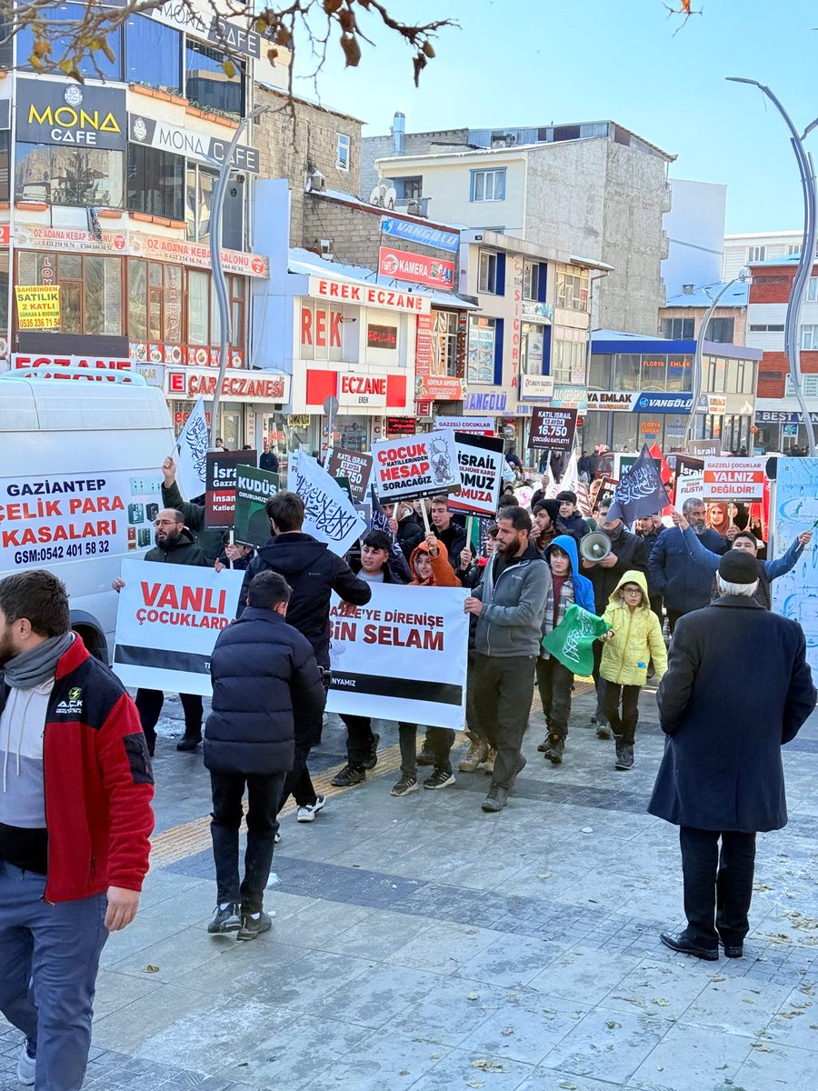Vanlı Çocuklardan Gazze'ye Direnişe Bin Selam!

"Tevhid Çocuk Dergisi" ve "Bizim Dünyamız Kanalı" düzenlediği yürüyüş ile Filistin'de yaşanan bu zulme sessiz kalınmaması gerektiğini tekbirlerle duyurdu.

📍 Van