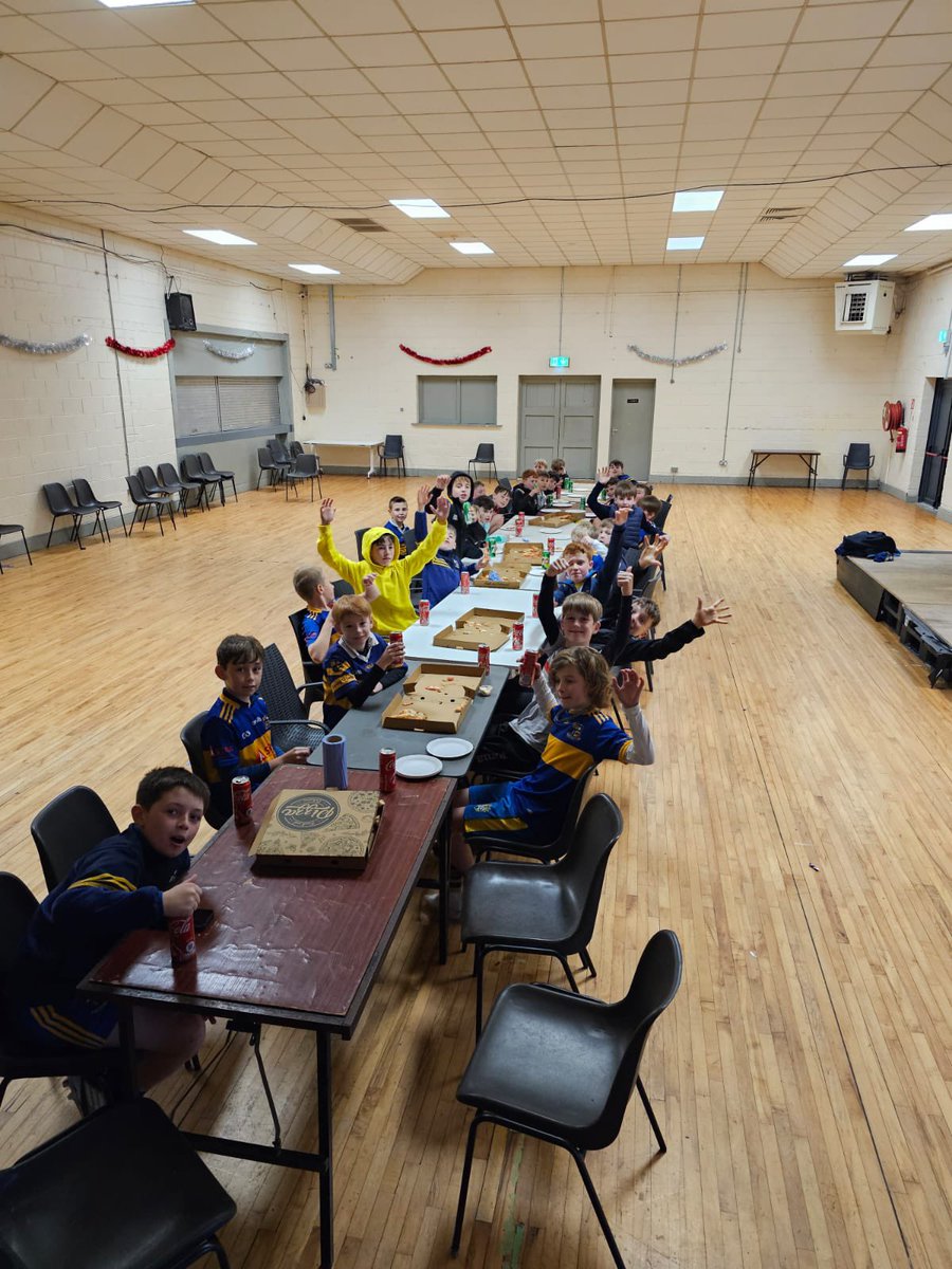 CarrigalineGAA's tweet image. Our u11 lads wrapped up a great year today with 2 football games v Nemo Rangers. The lads have been excellent all year with a huge improvement in the group. 
They were delighted with the pizza party afterwards! Onwards to 2025
#thefutureisbright