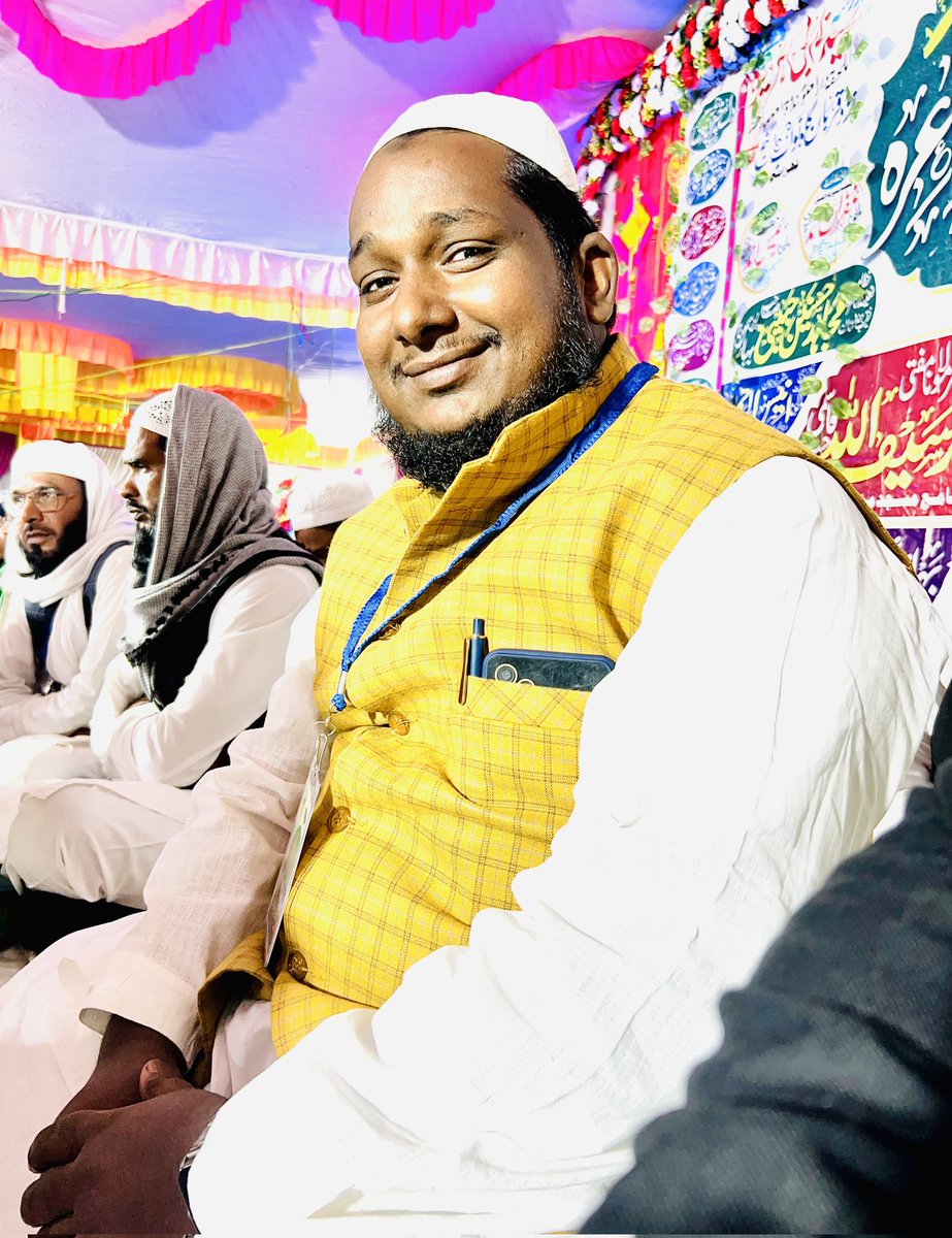 Asadbastavi's tweet photo. नवाब गंज, बहराइच, उत्तर प्रदेश के आल इंडिया नातिया मुशायरे से लाईव https://t.co/tRkO9Wx4vK