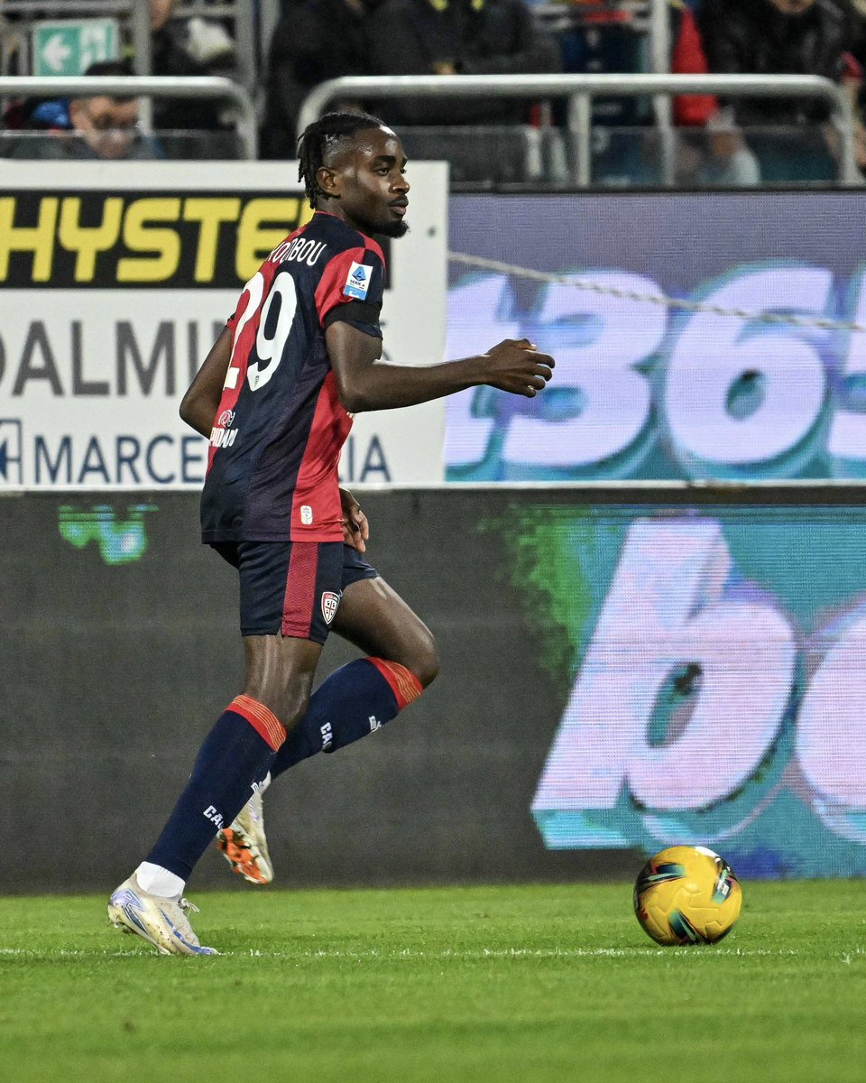 Questo è il post dove parliamo del tocco di Makoumbou sul gol 💬👇 

V.M. 18 🥵