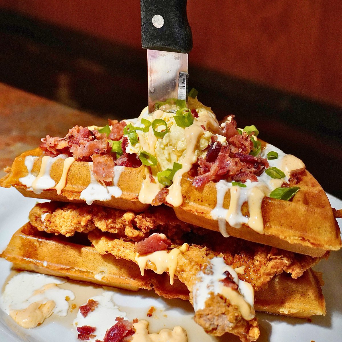 OriginalNFV's tweet image. RP #HuckleberrysBreakfasAndLunch 
  · 
Shoutout to #disneatsland for this epic shot of our Stacked Chicken &amp;amp; Waffles 

#chickenandwaffles #breakfast #brunch #lunch #comfortfood 
📸 #drooling #yougonnaluvdis