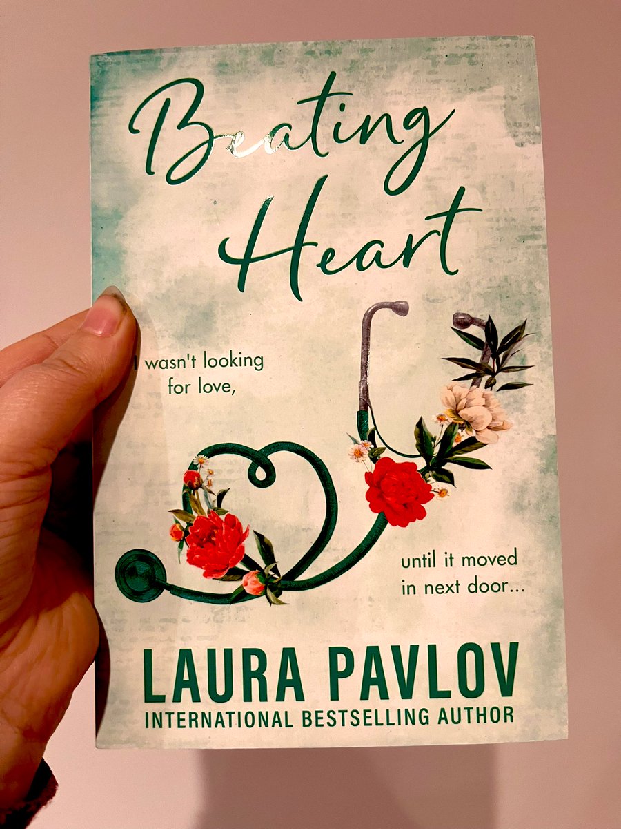 radley_zoe's tweet photo. #BookMail
I would like to say a huge thank you to @HQstories for my copy of #BeatingHeart by @laurapavlov2 sounds absolutely lovely and if you have read the rest in this series then you are in for a treat (out 19th December… gift idea maybe 😉) https://t.co/MDqtpCP4Oc