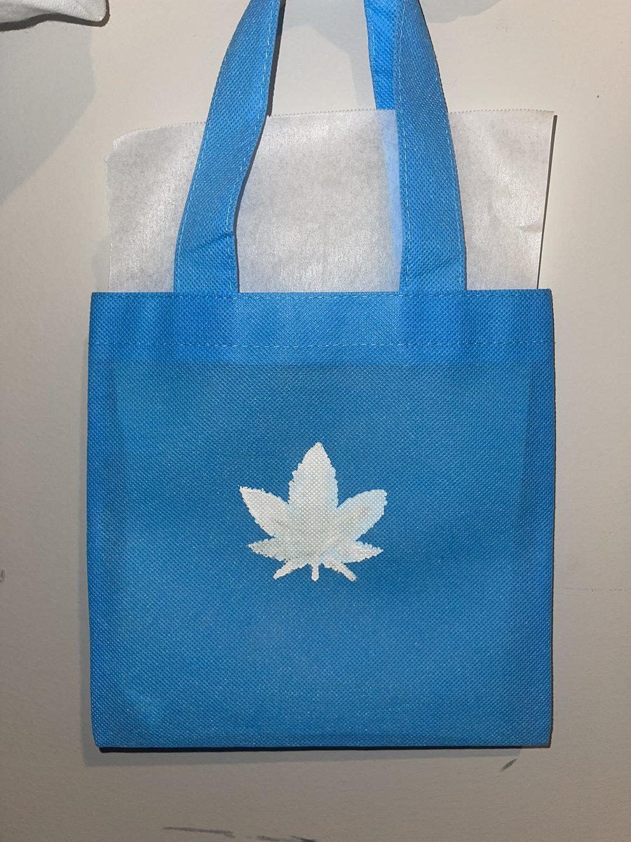 MLKS247's tweet photo. M.L.K’S Custom Weed Bags For Women 🔥🔥🔥🔥 Now Available On Online https://t.co/m50swkeJiO