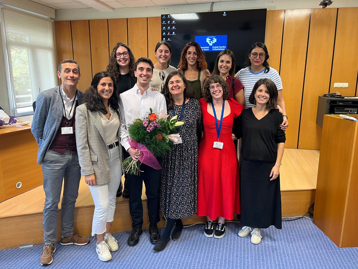 PeioAzcoaga's tweet photo. Amazing half a decade milestone🎉I reached in the breast cancer group at @biogipuzkoa.5 years working nonstop doing great science with a shared period in @BiomagMfb.So grateful to @MariaCaffarel for the excellent opportunity and all my teammates for all for the support!!#BestPI😁 https://t.co/qdsQBNGHx0