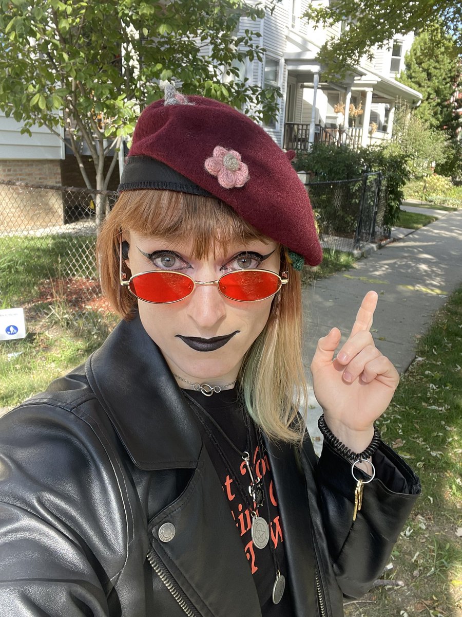 Blushing_Rocker's tweet photo. Vampire photo dump https://t.co/I9zEM3PXeA