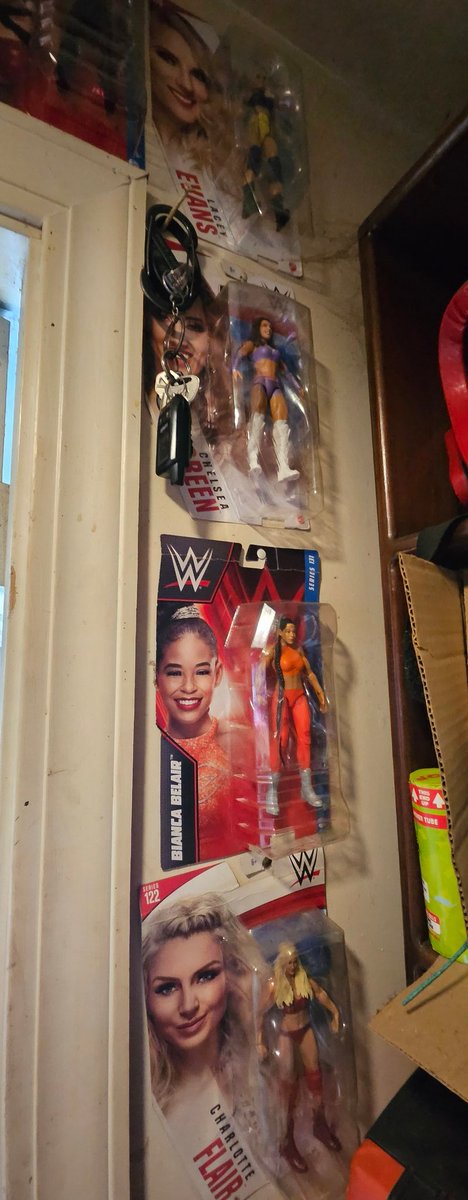 601JohnJohn's tweet photo. @WWEUsos @RonKillings @MontezFordWWE @AngeloDawkins @wwe @Mattel @TheTrinity_Fatu @The305MVP i need yall on my wall Fam &amp; Usoo this is ridiculous I can never find y'all on any store I go to that's a damn shame https://t.co/rw65nOgaj8
