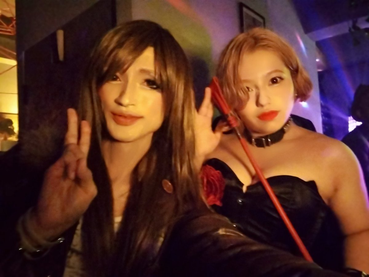 noramihatoriaya's tweet photo. 新宿3丁目に移動してきました。。
楽しい♪
#DISCODEVIL https://t.co/FBvjbfh8mr