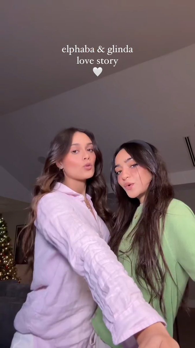 cachersociety's tweet image. NUEVO REEL | calleypoche

link: instagram.com/reel/DDA3aMuRJ…

#CACHÉ #CALLEYPOCHÉ #INSTAGRAM