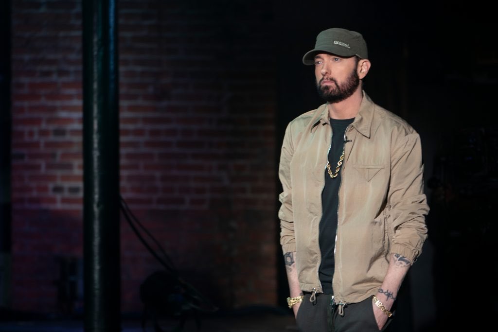 EminemBrasil's tweet image. Pro shots of #Eminem on the set of “#RhythmFlow” Season 2, episode 5.

📸: Eli Joshua Ade
