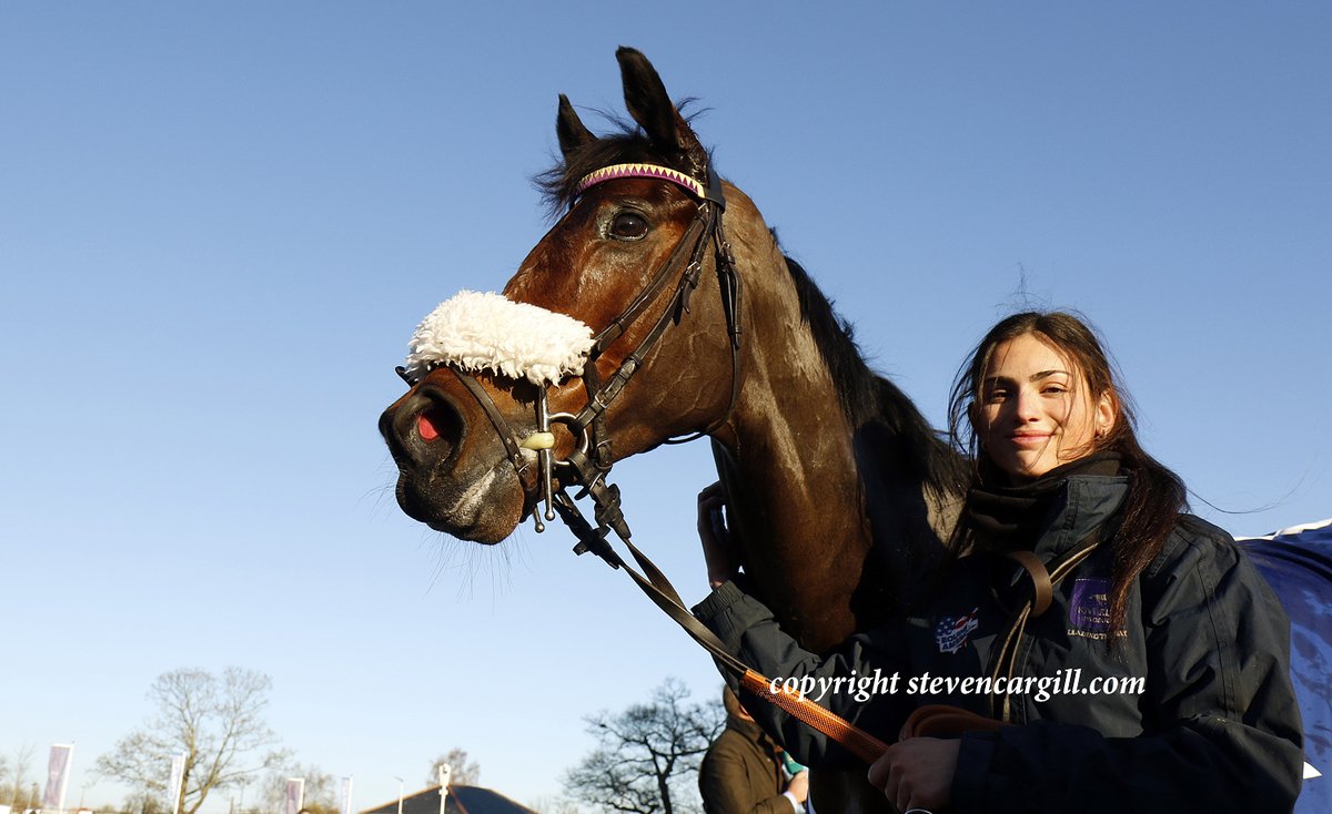 5th win for 6yo g LE PATRON (Balko) <a href="/fgmitchell1994/">Freddie Mitchell</a> in 20f handicap chase <a href="/NewburyRacing/">Newbury Racecourse</a> yesterday for <a href="/gl_racing/">Gary & Josh Moore Racing</a>