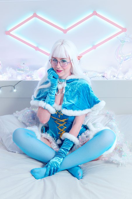 Watch Rosie ★ Pinipy 🇦🇺's leaked NSFW photo on TwXstars