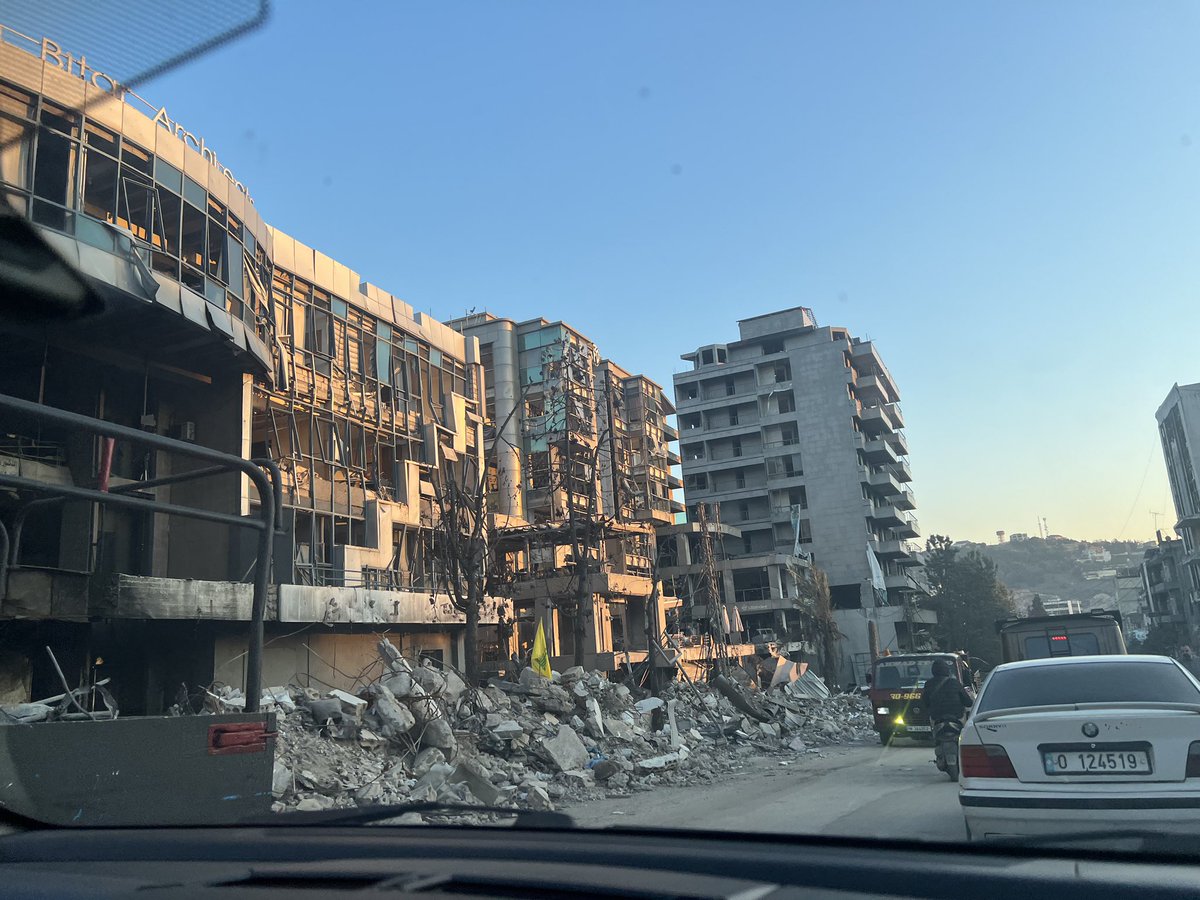 يومًا ما ستختفي رائحة البارود من بيوتنا 
وتفوح رائحة الياسمين من ارواح الشهداء 💛