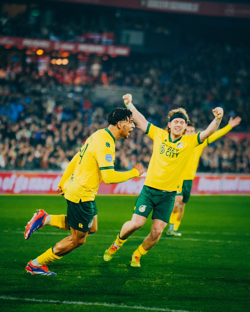 FortunaSittard's tweet photo. SHAAAAAWWWNNNN🤩 https://t.co/0tNZXYniBM
