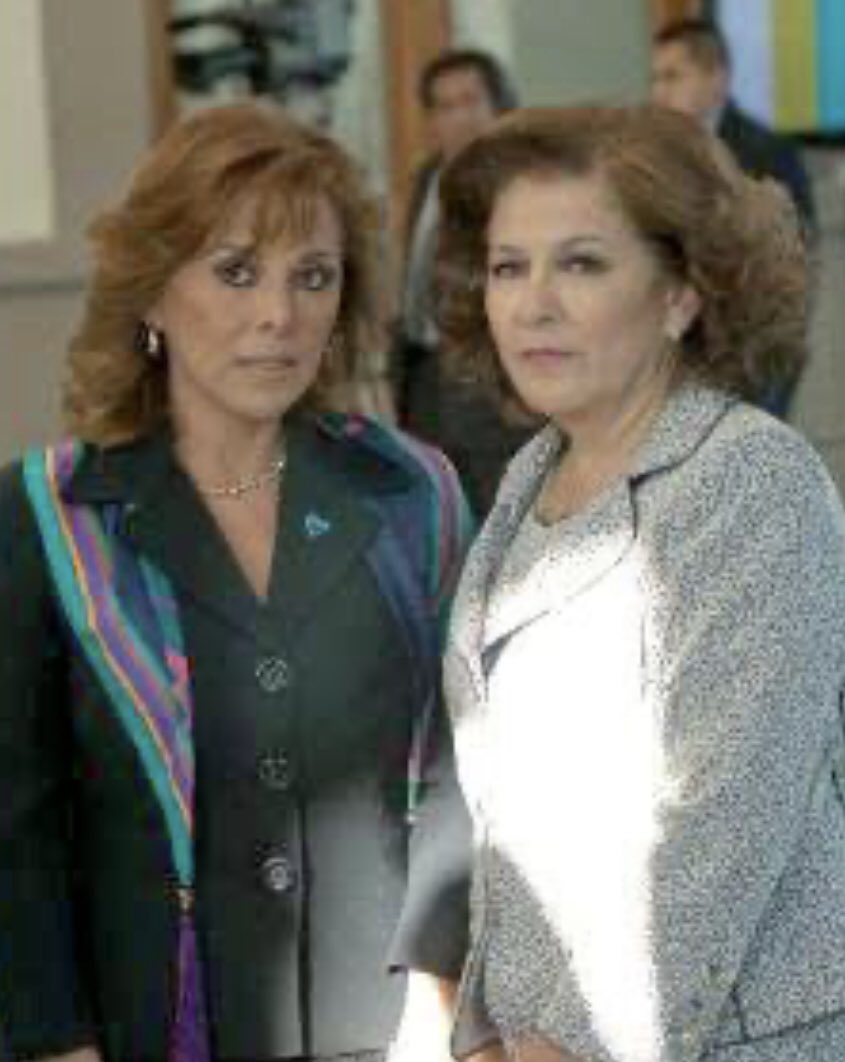 Oswaldo Jiménez Juárez -ex agente ministerio público- se inscribió ante el Comité de Evaluación del Poder Ejecutivo. 

De acuerdo con las declaraciones de Brenda Quevedo en el “caso Wallace” este sujeto la torturó -como agente de la SIEDO- colocándole una bolsa de plástico en la