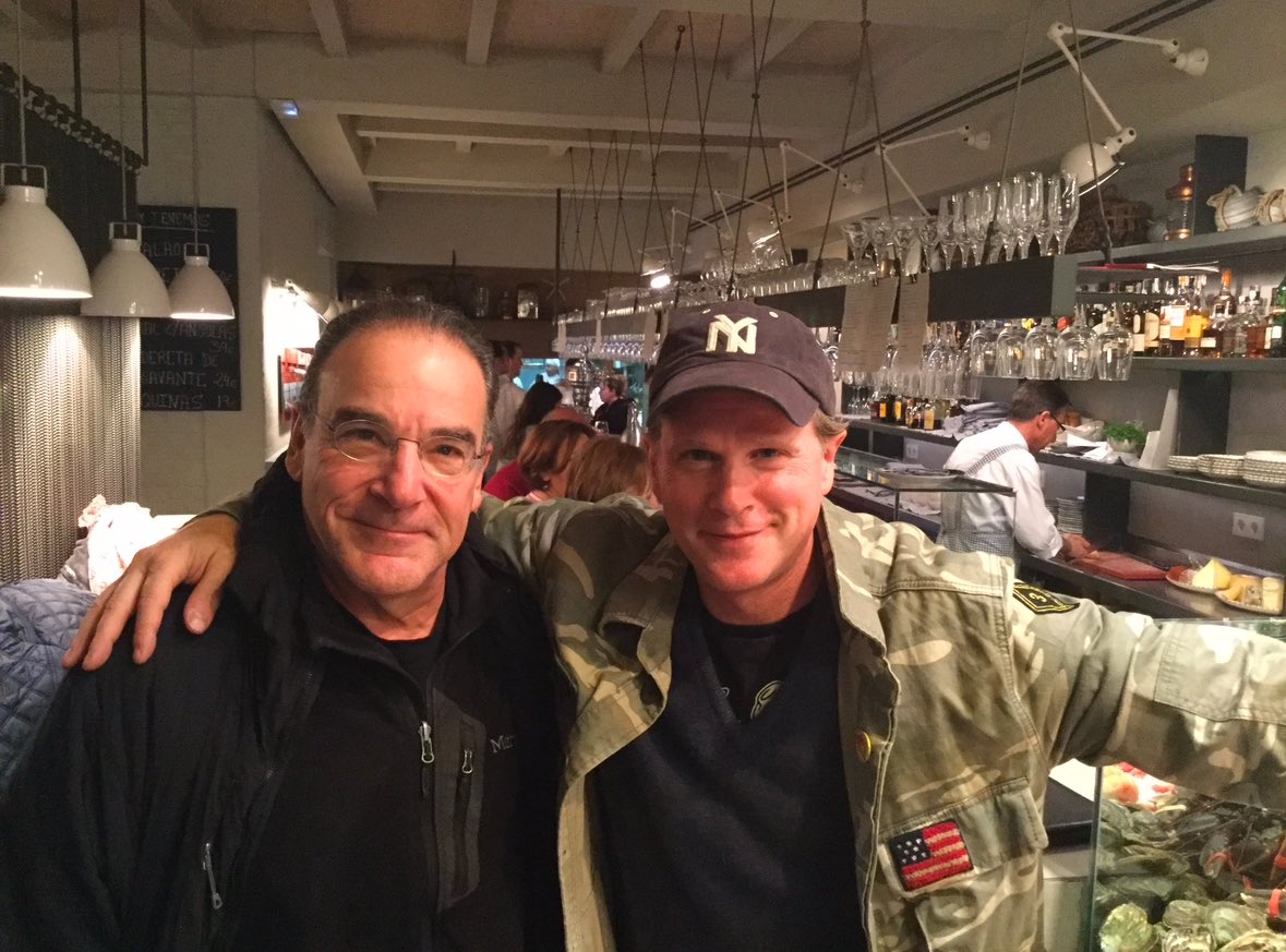 Cary_Elwes's tweet image. Please join me in wishing this guy a very happy birthday! 🎈🎉🎂 @PatinkinMandy