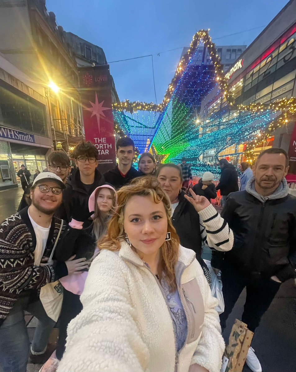 Family day with the troops, getting in the Christmas spirit early!!! 🎄