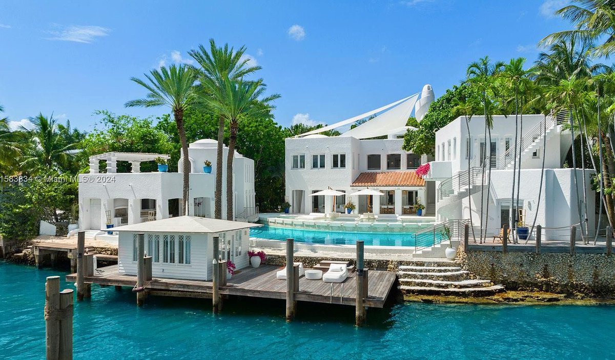 Magic Villa opens in FIVE days

- 10+ events
- A yacht
- Open bar
- Private chef
- Gaming den (6 streaming setups)
- 30+ partners
- Merch pop ups
- Art gallery
- Private sprinters
- Exclusive announcements

Who wants to come?!