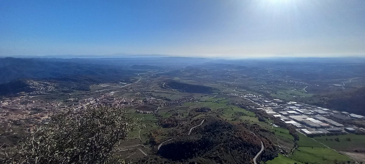 Manel Soengas (@msoengs) on Twitter photo Santuari de Queralt, <a href="/AjuntamentBerga/">Ajuntament de Berga</a> , matinal d'escalada. Avui hem fet la Via Quercus, amb un últim llarg tècnic i de força. Espectacular. <a href="/ACEMataro/">Agrupe Mataró</a> <a href="/acet_trad/">Escalada Tradicional</a> Santuari de Queralt, <a href="/AjuntamentBerga/">Ajuntament de Berga</a> , matinal d'escalada. Avui hem fet la Via Quercus, amb un últim llarg tècnic i de força. Espectacular. <a href="/ACEMataro/">Agrupe Mataró</a> <a href="/acet_trad/">Escalada Tradicional</a>