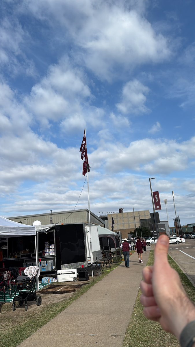 themasonmichell's tweet image. This is the biggest day of my year.   (besides my wedding).  I have waited 13 years for this moment.  It’s time for war.  #GigEm