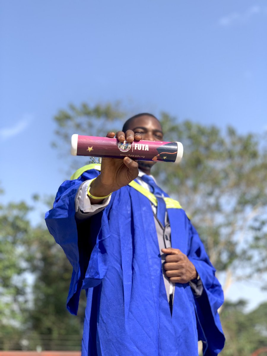 the_ardent_pen's tweet photo. https://t.co/kJNi6XDUq6 in Industrial Chemistry successfully bagged!

✅ First class honours
✅ 3.85 to a first class
✅ Resielience, faith, and self-belief coupled with grace.

 #FUTA 
#Convocation 
#FUTAconvocation https://t.co/T3hKIjmGKt