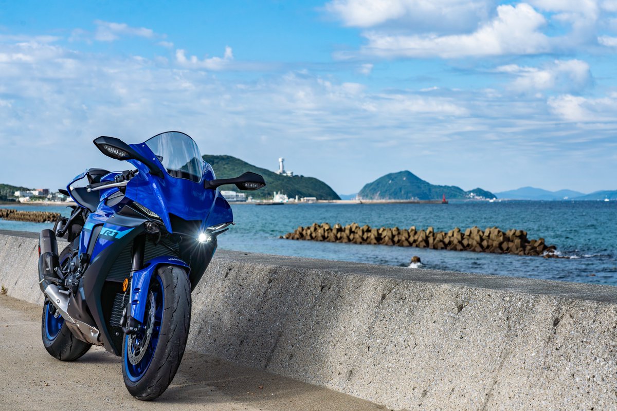 LuxuryRider2015's tweet photo. 今日はR1の日🏍️
納車して早4ヶ月経ちました

#12月1日はR1の日
#毎月1日はR1の日 
#yzf乗りの仲間を増やそうキャンペーン https://t.co/M1zqWBuThK