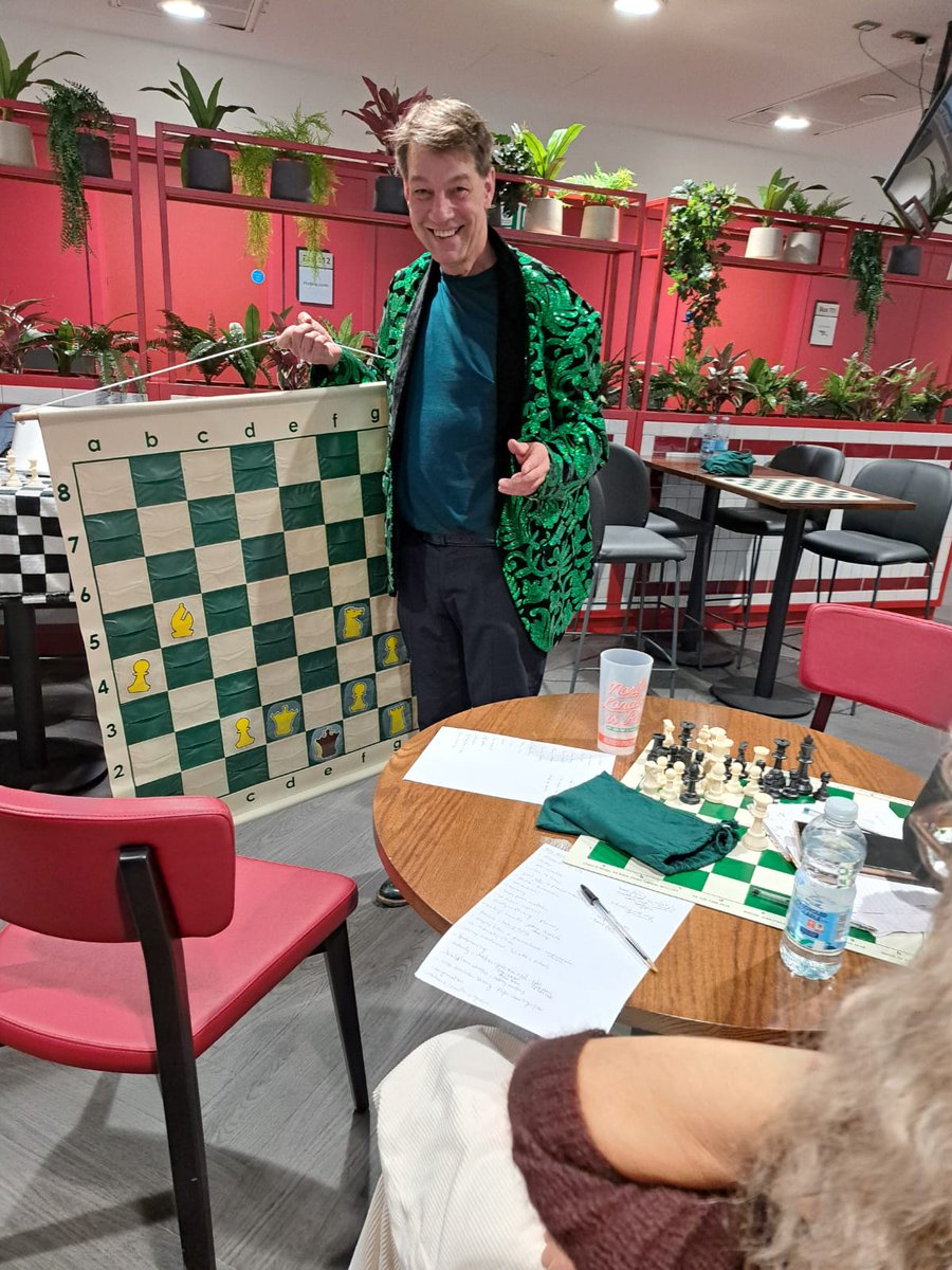 hari_neo tweet media