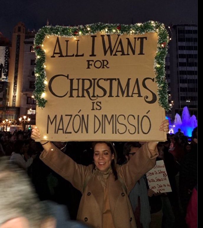 No sabem qui és, però la vertadera foto d'una reina no l'ha fet Annie Leibovitz.