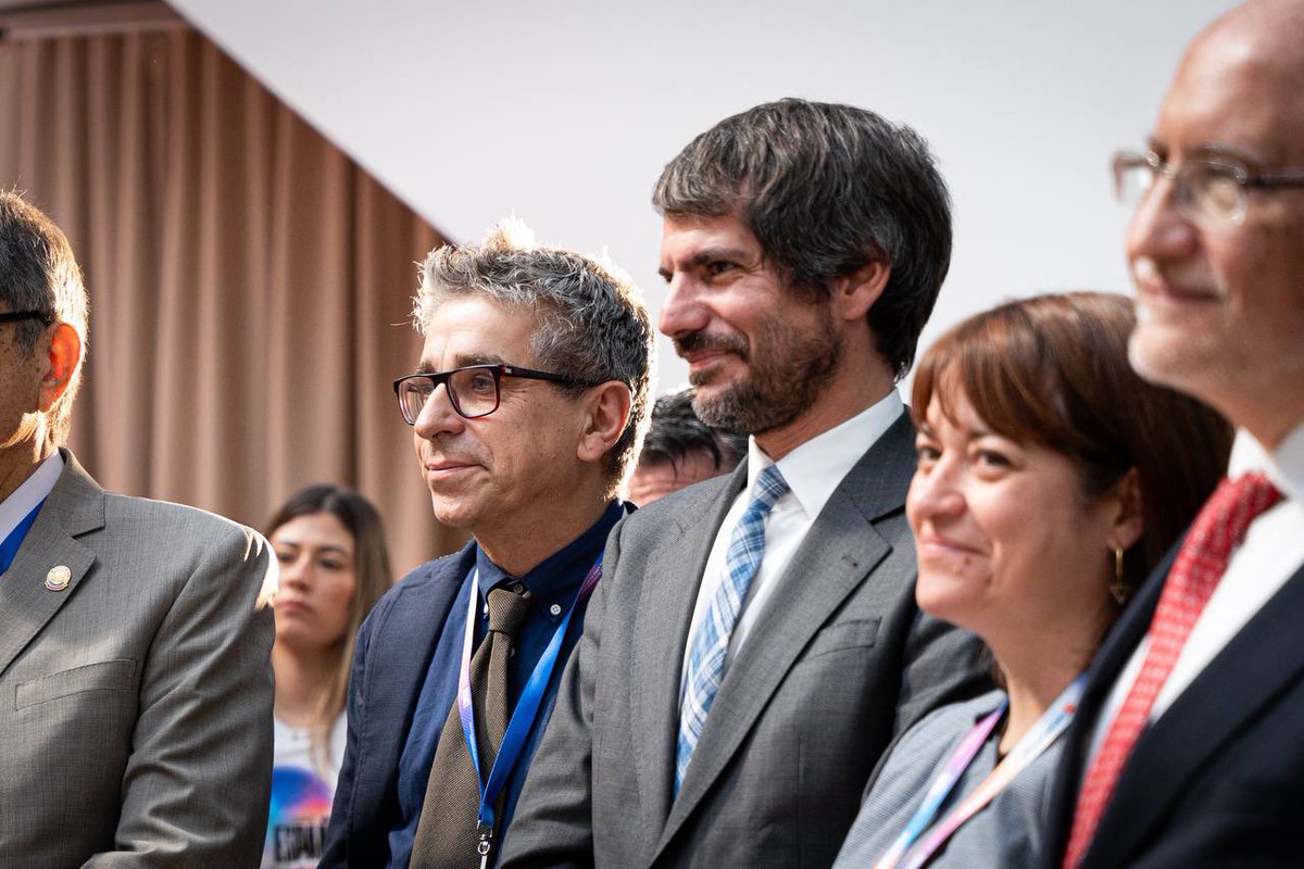 JordiMartiGrau's tweet photo. Esta mañana hemos inaugurado la @FILGuadalajara, que este año tiene a España como País Invitado de Honor

Con más de 220 escritores y escritoras,  la delegación de @culturagob y @librolecturagob será más grande de la historia de los países invitados https://t.co/hhJMcV2HgY