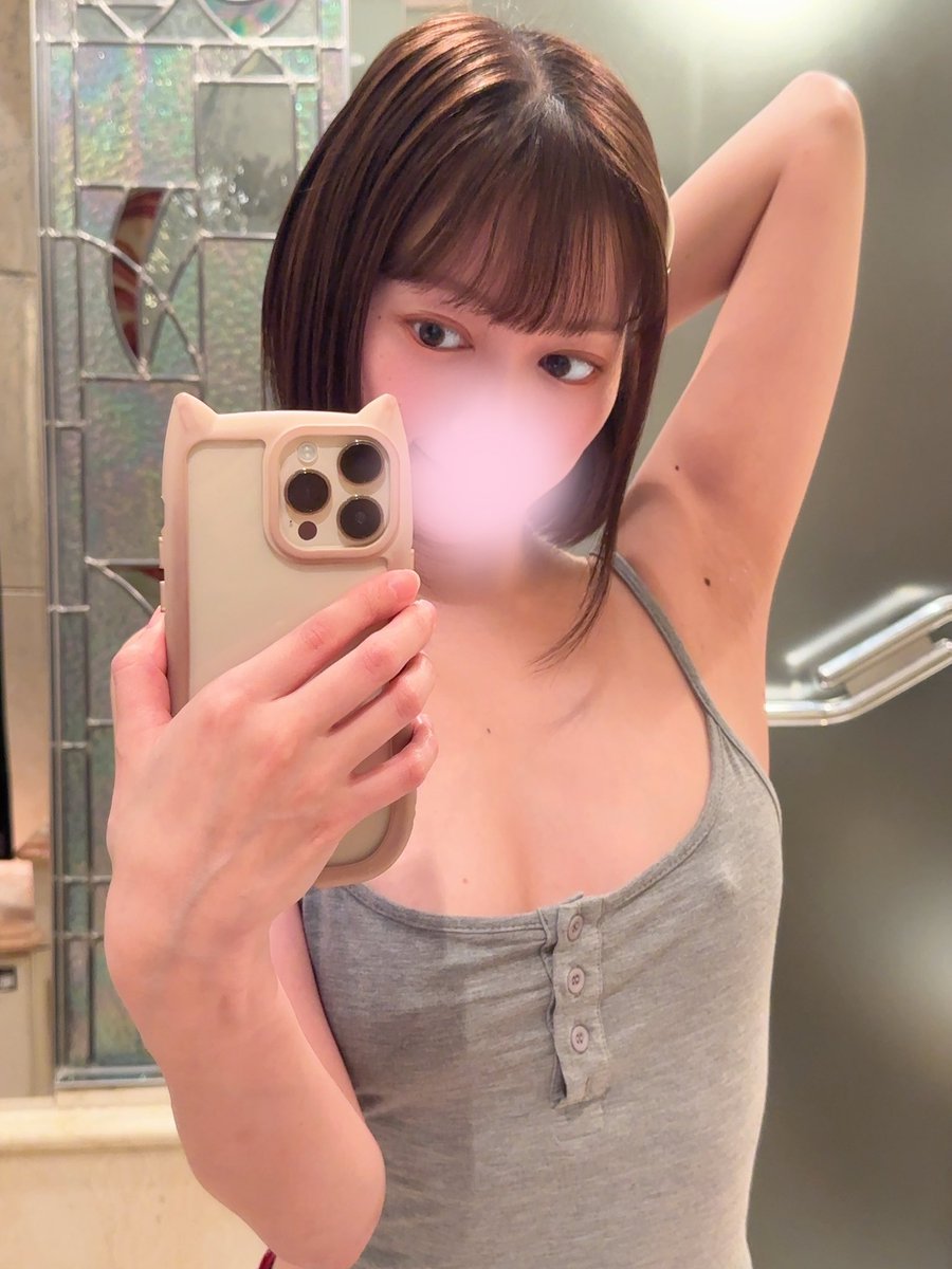 ここちゃん🧸🎀さんのエロ画像、2024年12月01日06時24分22秒に投稿