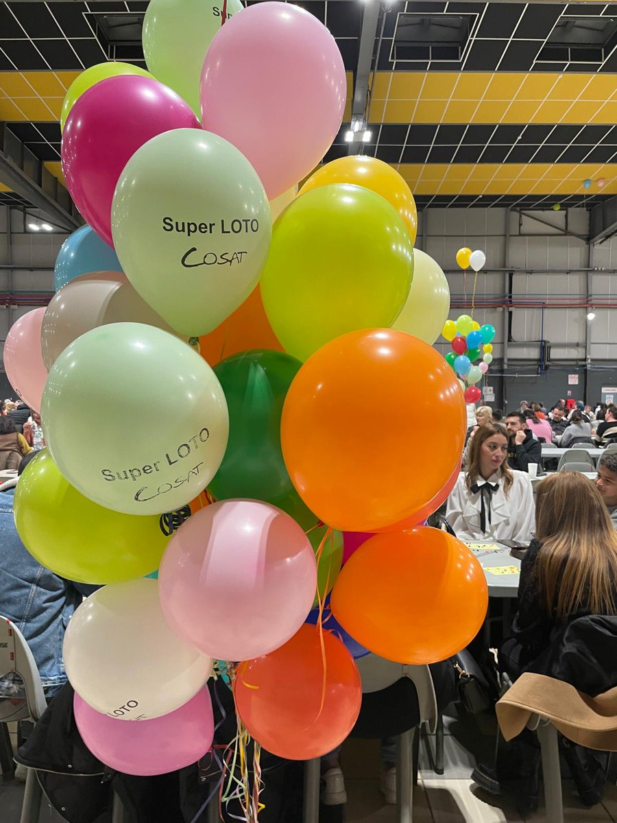 Mukabucy's tweet photo. Heureuse de représenter @jlmoudenc  aux côtés du Directeur du #COSAT, les Membres et les bénévoles qui ont organisé cette première édition de ce grand #LOTO ! Grâce à la mobilisation des agents et l'ensemble des partenaires qui ont offert de nombreux lots, le succès est Total !🥰 https://t.co/7AhXFiMxHO