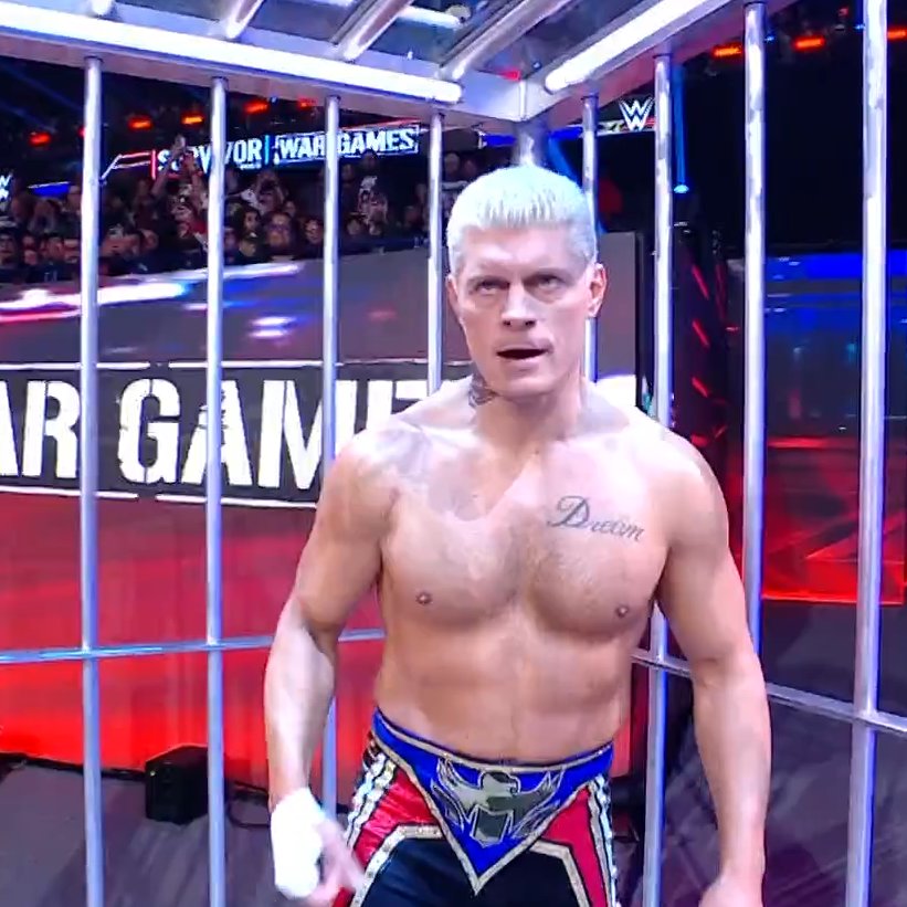 Like father. Like son. ❤️

#SurvivorSeries #WarGames
