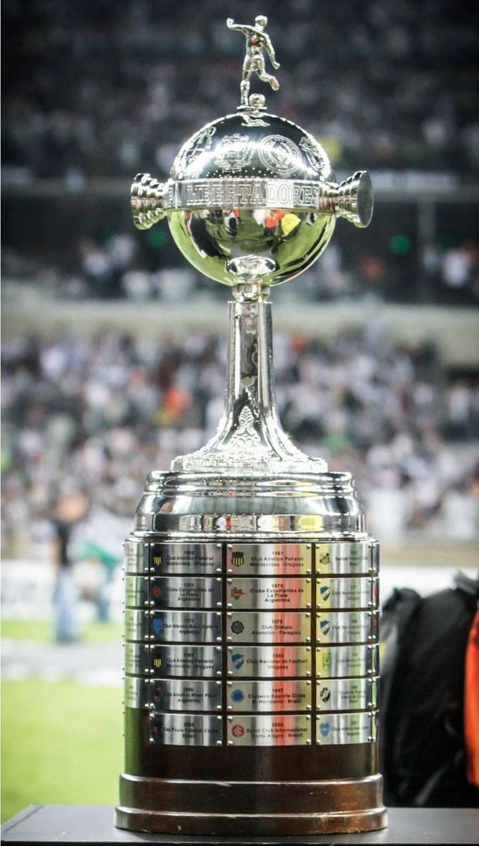 FlaQueiroz tweet media