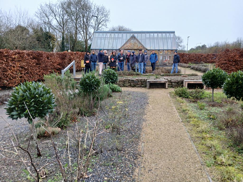Geraghty_Notill's tweet image. Super day - MSc postgrads in Sust. Agri-food Systems & Organic Agriculture @giyireland Huge thanks Michael & Richard briefing us on the wonderful journey taken growing healthy nutritious food👏 @agriculture_ie @NatOrgSkill @OrgGrowersIre @Bordbia @SETUAgriculture @DeptOfSciSETU