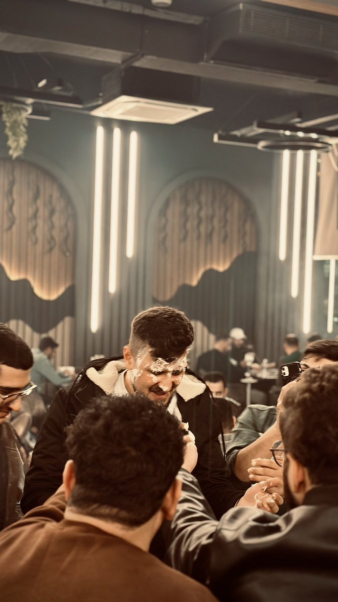 6zz0u's tweet photo. اليوم أتممت عاماً جديداً من حياتي
فأهلاً بـ يوم يضُم يوم ميلادي 
اللهم أجْعله عامُ أجمَل مِما مضى
 تمنو لي عام سعيدً 🩶 https://t.co/KCuhZ716Ki