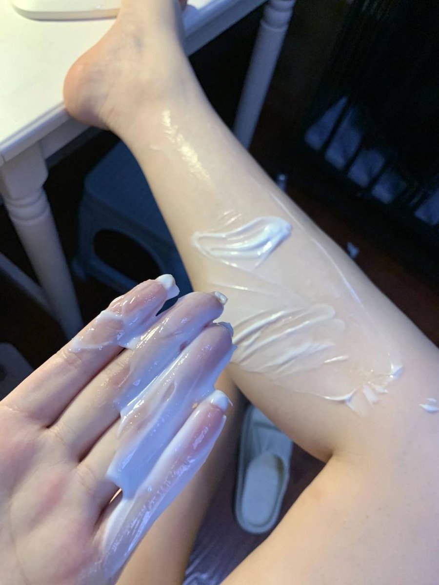 Before going to bed, I take good care of my skin😋😍