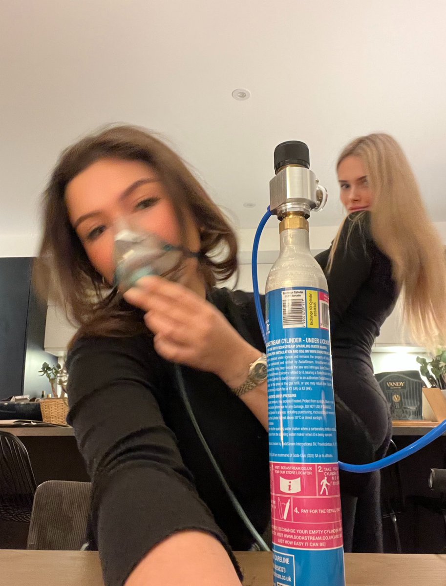 Veronica, Collagen Scientist tweet media