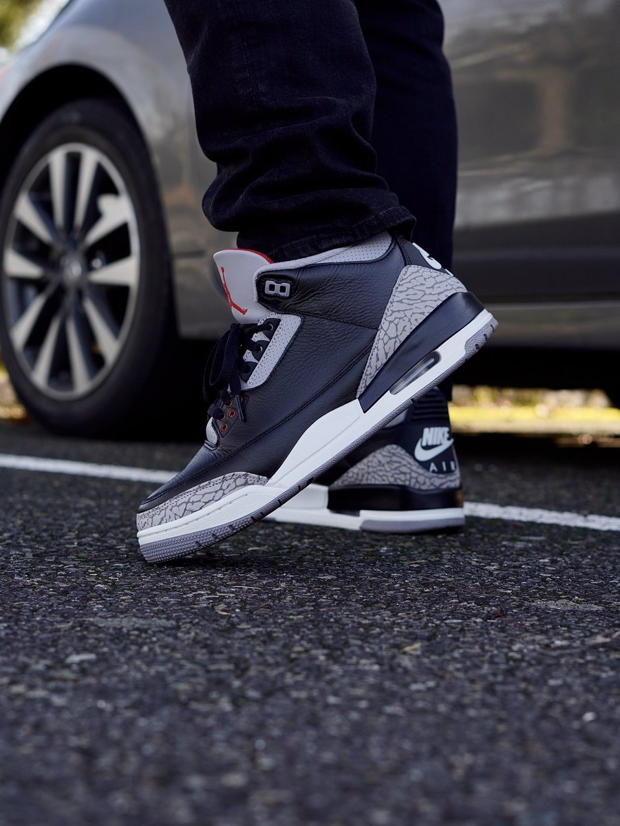 Craignoicecube's tweet photo. Headed to see the Oregon Ducks destroy Washington!
#KOTD Jordan 3 ‘Black Cement’
@Jumpman23 @nikestore #SNKRSLive
#photography https://t.co/WyWEXVQAtN