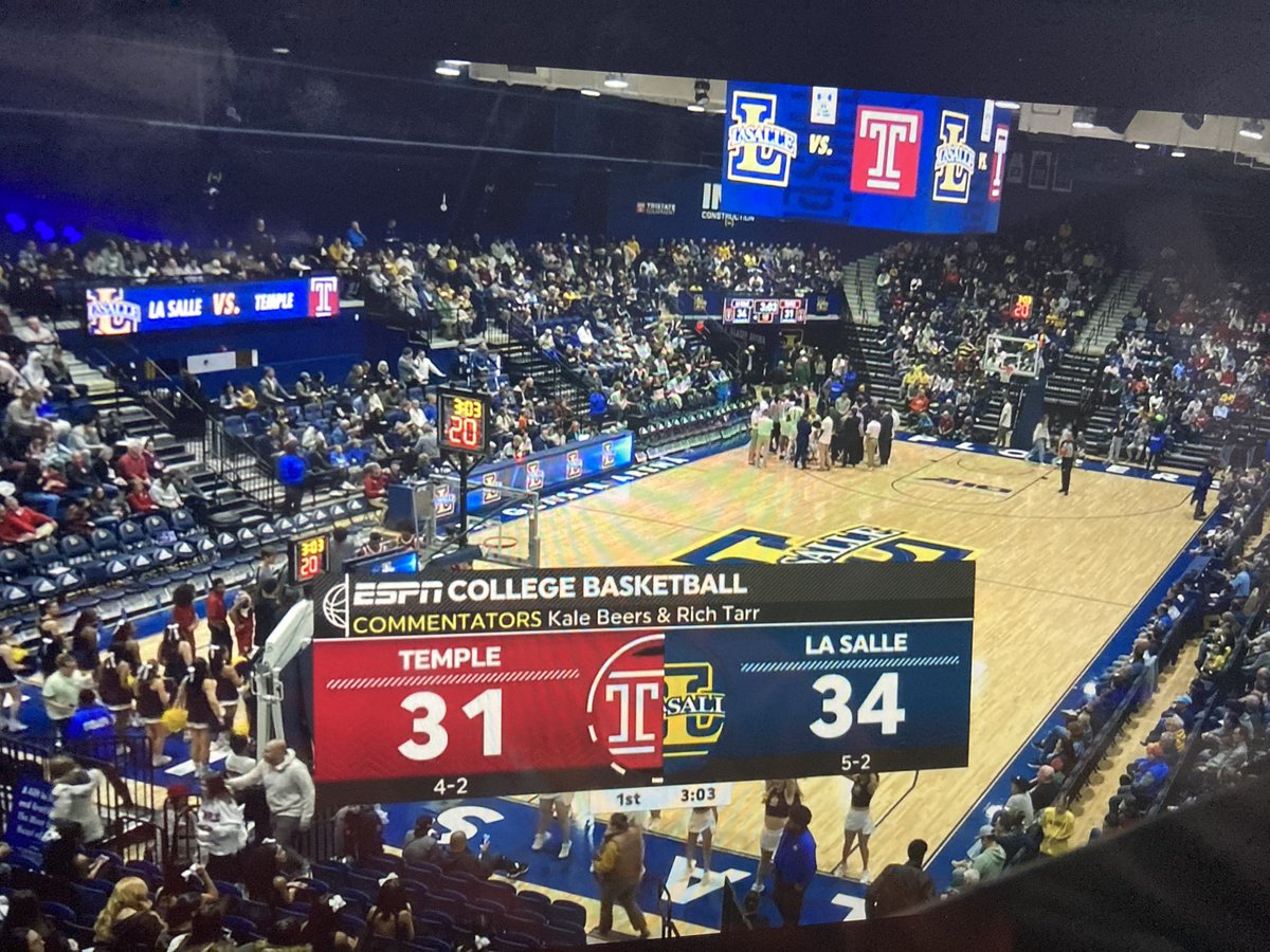 Ok recruits… Look at how beautiful our new arena is! Packed house today for our mens game against Temple now!  Come be a part of the new era at La Salle!