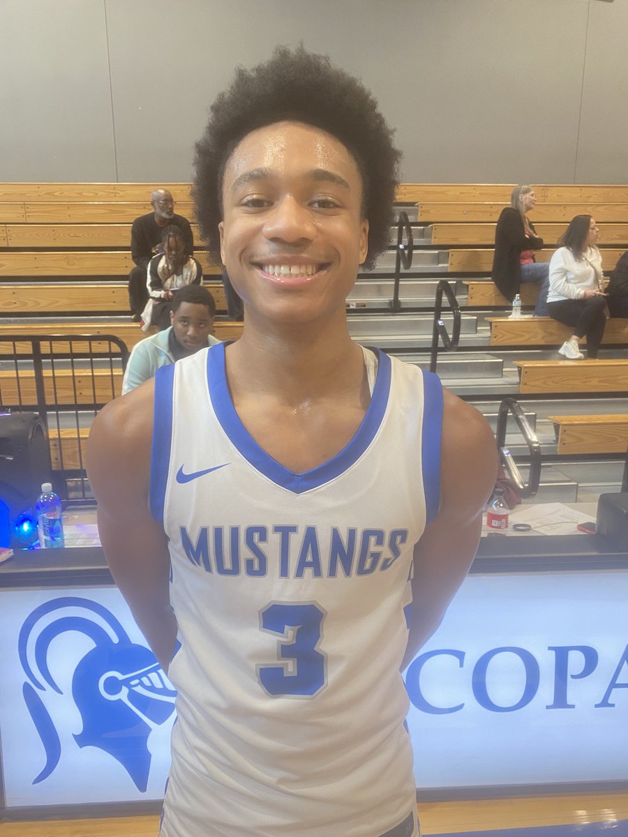 th3scouting's tweet image. Houston Christian vs SA Harlan Standouts 

#3 (Houston Christian) Xavier Gibbons
#23 Will Arriaga
#24 Bennett Peters
#3 (SA Harlan) Knowledge Carter

SA Harlan pulled away with the win this game. All standouts played well !@TxJamboree @NelsonBrandSpor @CThaProphet24 

#TxJamboree