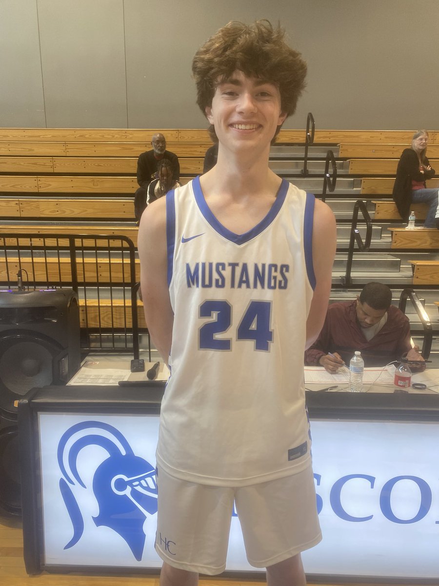 th3scouting's tweet image. Houston Christian vs SA Harlan Standouts 

#3 (Houston Christian) Xavier Gibbons
#23 Will Arriaga
#24 Bennett Peters
#3 (SA Harlan) Knowledge Carter

SA Harlan pulled away with the win this game. All standouts played well !@TxJamboree @NelsonBrandSpor @CThaProphet24 

#TxJamboree