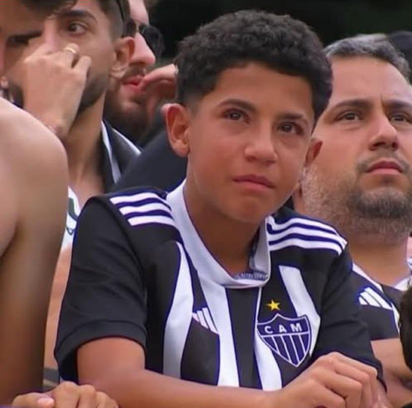 SomosLoucosFut's tweet photo. Ver criança chorando é triste, tem q ser muito mal amado rir disso… https://t.co/YJqY5ZeQFJ