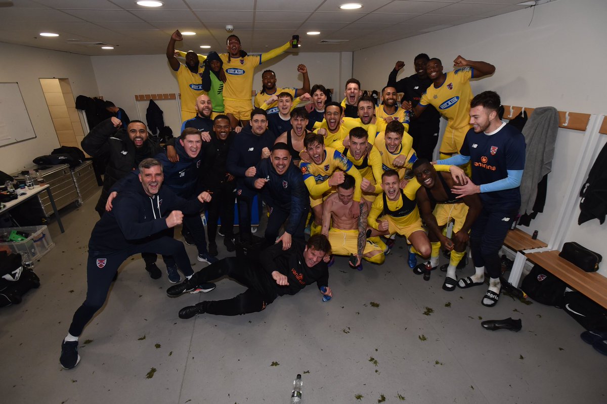 DAGGERS ARE MASSIVE EVERYWHERE WE GOOOOOOOOOOOOOOOOOO 🙌