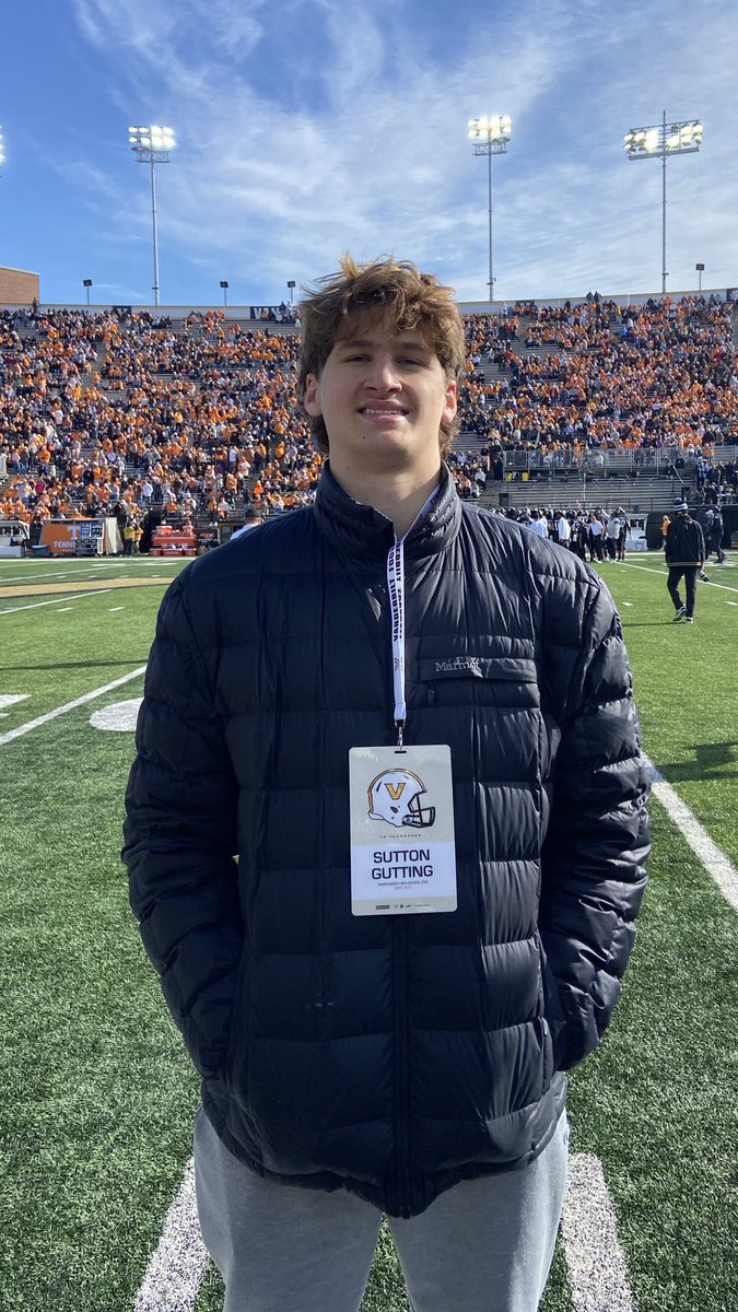 sutton_gutting's tweet image. I had a great time at the Vanderbilt game today. Thanks for the invite! @coachj_lepak @BuckFitz @jaxon_rose8 @NCEC_Recruiting @NatlPlaymkrsAca @wcsRHSfootball @CoachCoreyD