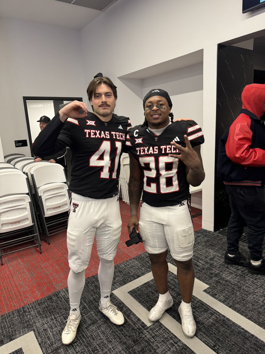 Jack Burgess (@jackburgess47) on Twitter photo Had a mate fly 14,435 kilometres to watch me punt today. <a href="/BehrenMorton/">Behren MorŦon🌵</a> and <a href="/just_tahj/">Tahj Brooks</a> had other ideas. Thanks for the day off lads Had a mate fly 14,435 kilometres to watch me punt today. <a href="/BehrenMorton/">Behren MorŦon🌵</a> and <a href="/just_tahj/">Tahj Brooks</a> had other ideas. Thanks for the day off lads