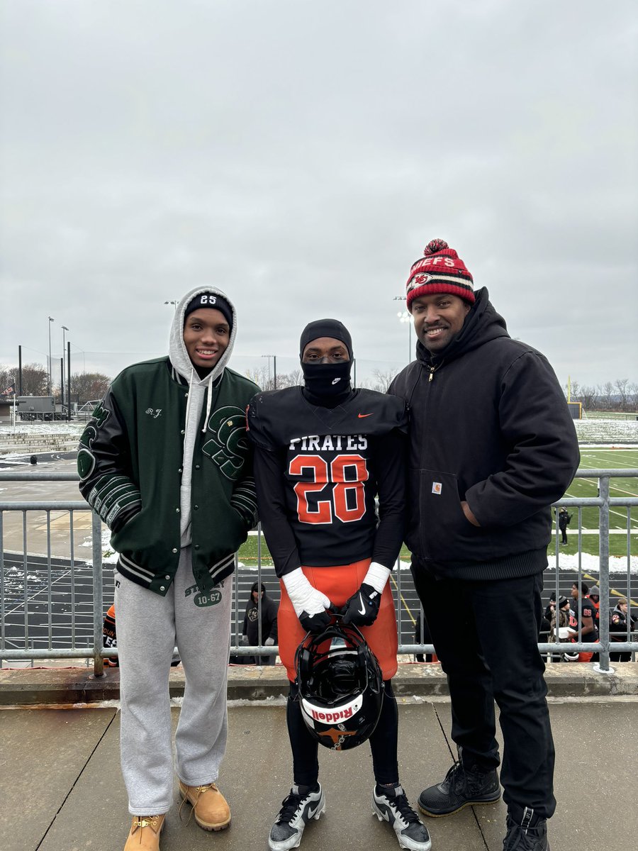 Robert Collins Sr (@mista314) on Twitter photo My nephew <a href="/Darrell_Smithjr/">Darrell Smith jr</a> and <a href="/_pcpirates/">Platte County Football</a> just punched their ticket to the Missouri 5A State Title game! So proud of this dude right here! #FinishTheJob #1-0 <a href="/RJCollins07/">Robert (RJ) Collins Jr</a> My nephew <a href="/Darrell_Smithjr/">Darrell Smith jr</a> and <a href="/_pcpirates/">Platte County Football</a> just punched their ticket to the Missouri 5A State Title game! So proud of this dude right here! #FinishTheJob #1-0 <a href="/RJCollins07/">Robert (RJ) Collins Jr</a>