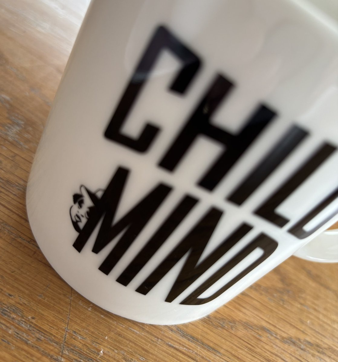 chu_taka0312's tweet photo. この、ひょっこりおじさん?みたいなマークが好きです!
#SNIPEER
#CHILDMIND https://t.co/MaIVeyhGUv