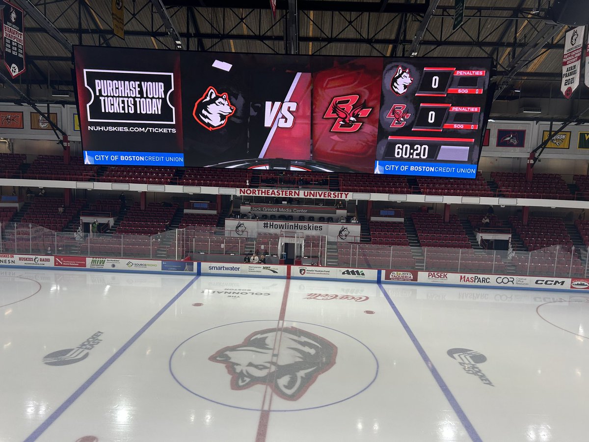Broadcasting the BC @ Northeastern women’s hockey game tonight at 7pm on NESN 🎤🏒!