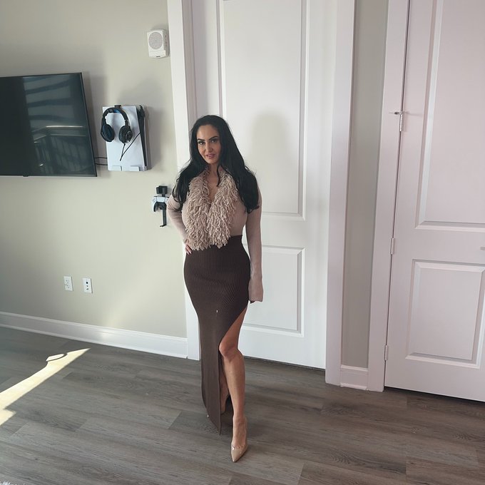 Watch Ava Addams's leaked NSFW photo on TwXstars