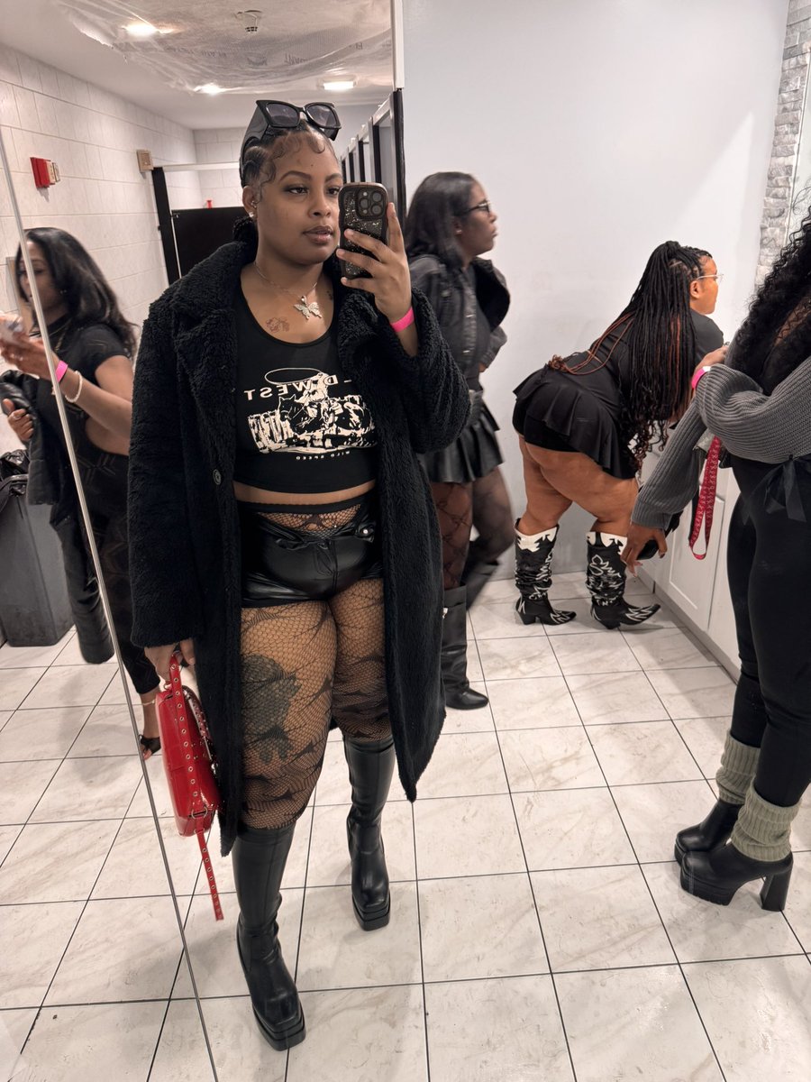 Viralkayy_ tweet media